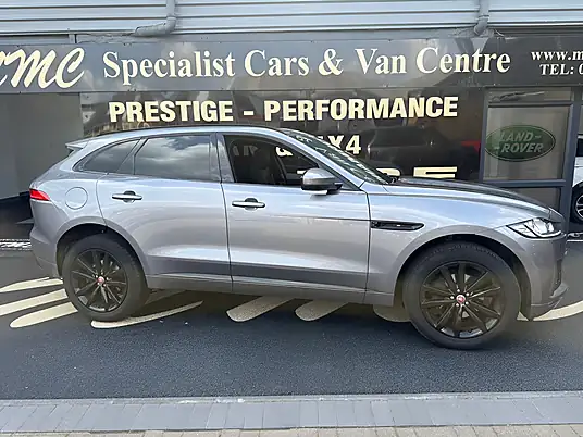 2020 Jaguar F-PACE Chequered Flag D180