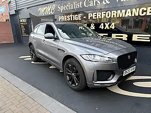 Used 2020 Jaguar F-Pace Chequered Flag Eiger Grey - Interior and Exterior details 5
