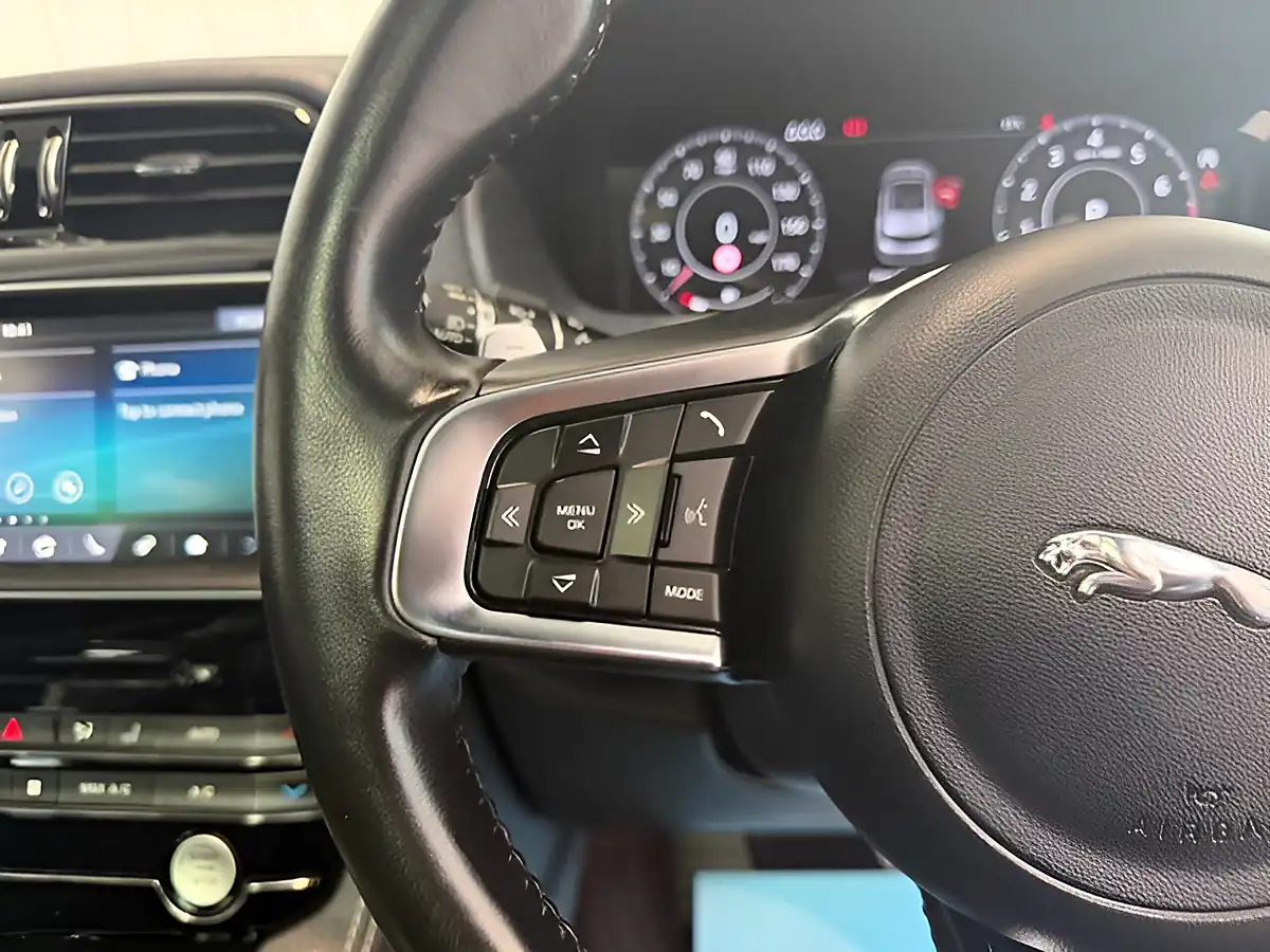 Used 2020 Jaguar F-Pace Chequered Flag Eiger Grey - Interior and Exterior details 15