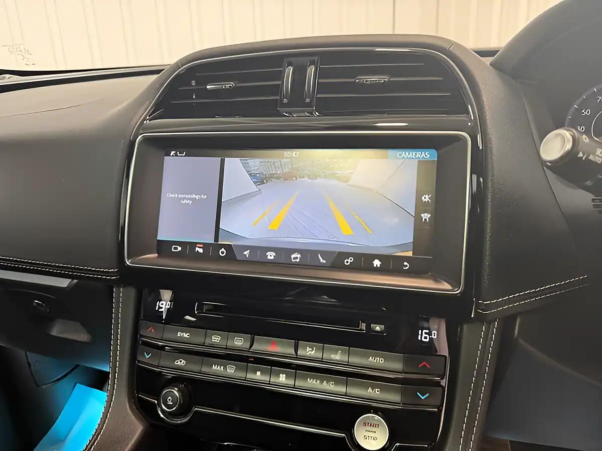 Used 2020 Jaguar F-Pace Chequered Flag Eiger Grey - Interior and Exterior details 18