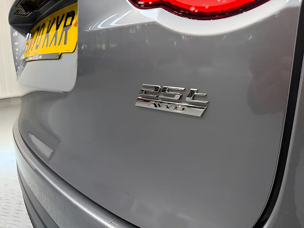 Used 2020 Jaguar F-Pace Chequered Flag Eiger Grey - Interior and Exterior details 9