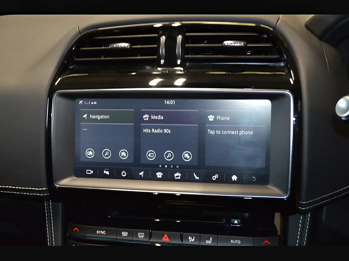 Used 2020 Jaguar F-Pace Chequered Flag Eiger Grey - Interior and Exterior details 11