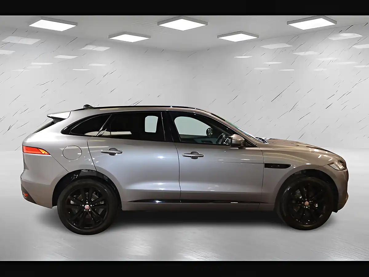 Used 2020 Jaguar F-Pace Chequered Flag Eiger Grey - Interior and Exterior details 5