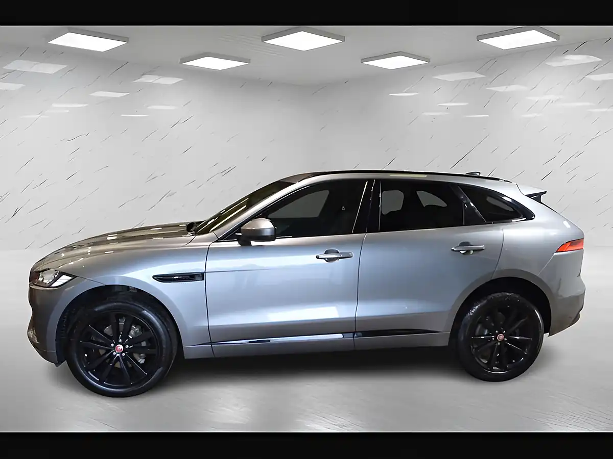 Used 2020 Jaguar F-Pace Chequered Flag Eiger Grey - Interior and Exterior details 9