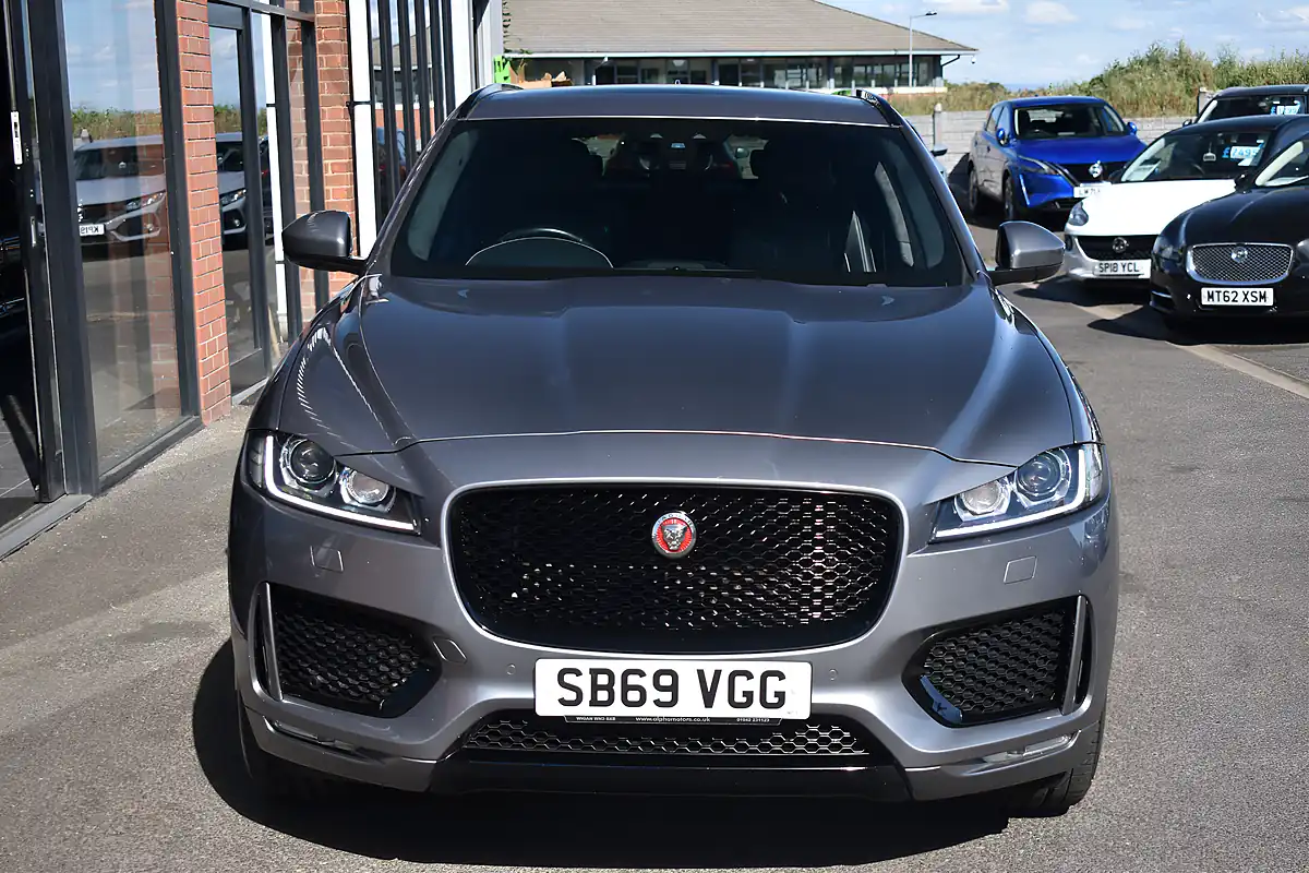 Used 2020 Jaguar F-Pace Chequered Flag Eiger Grey - Interior and Exterior details 3