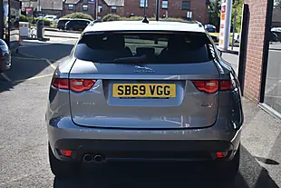 Used 2020 Jaguar F-Pace Chequered Flag Eiger Grey - Interior and Exterior details 6