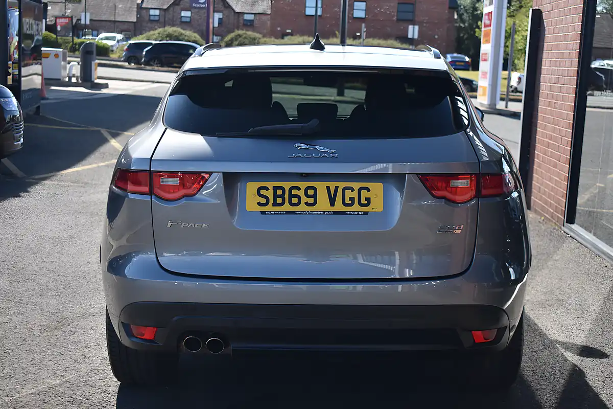 Used 2020 Jaguar F-Pace Chequered Flag Eiger Grey - Interior and Exterior details 6