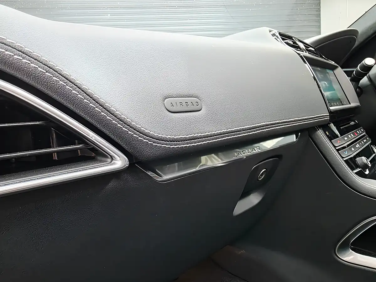 Used 2020 Jaguar F-Pace Chequered Flag Grey - Interior and Exterior details 19