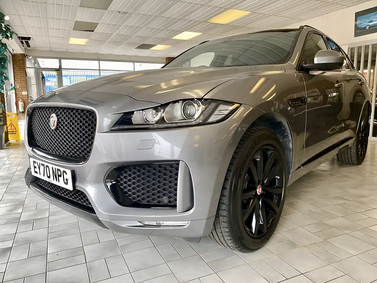 Used 2020 Jaguar F-Pace Chequered Flag Grey - Front View