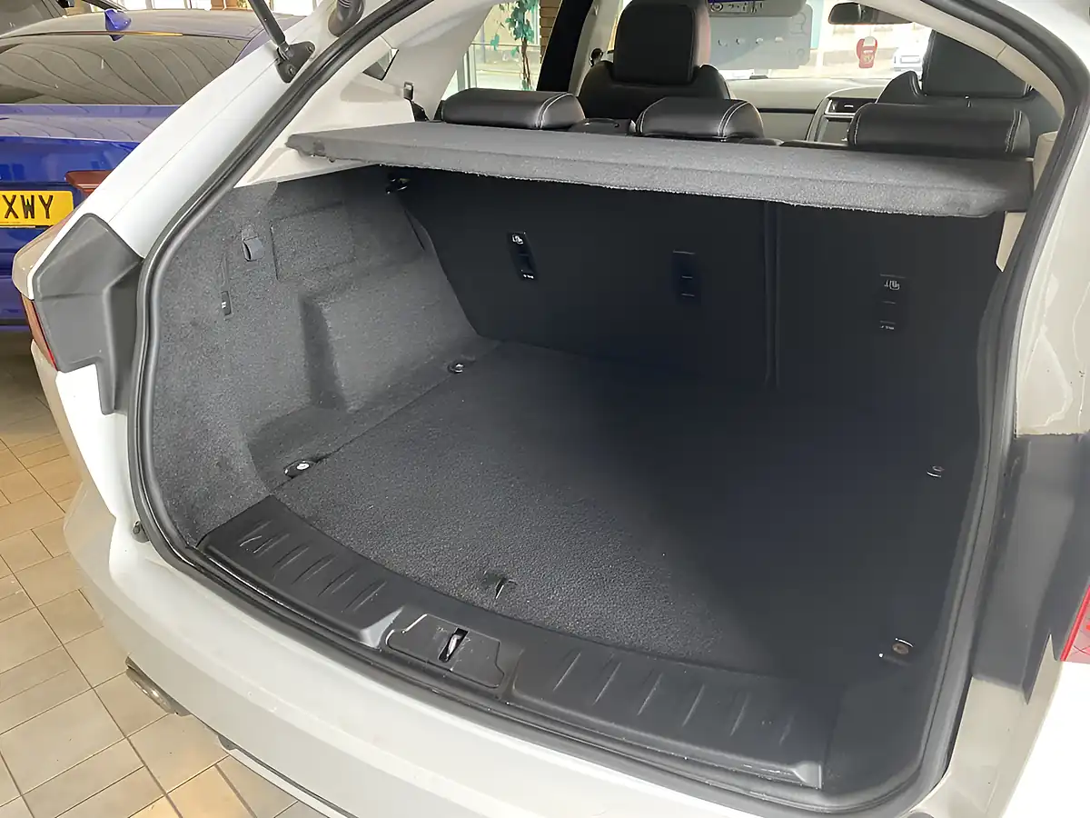 Used 2020 Jaguar F-Pace Chequered Flag Grey - Interior and Exterior details 17