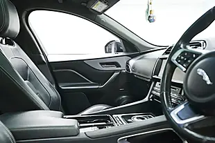 Used 2020 Jaguar F-Pace Chequered Flag Grey - Interior and Exterior details 15