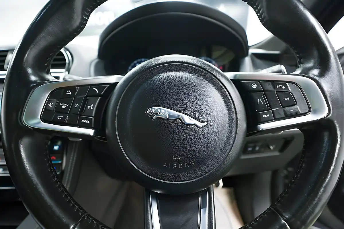 Used 2020 Jaguar F-Pace Chequered Flag Grey - Interior and Exterior details 18
