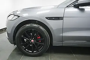 Used 2020 Jaguar F-Pace Chequered Flag Grey - Interior and Exterior details 5
