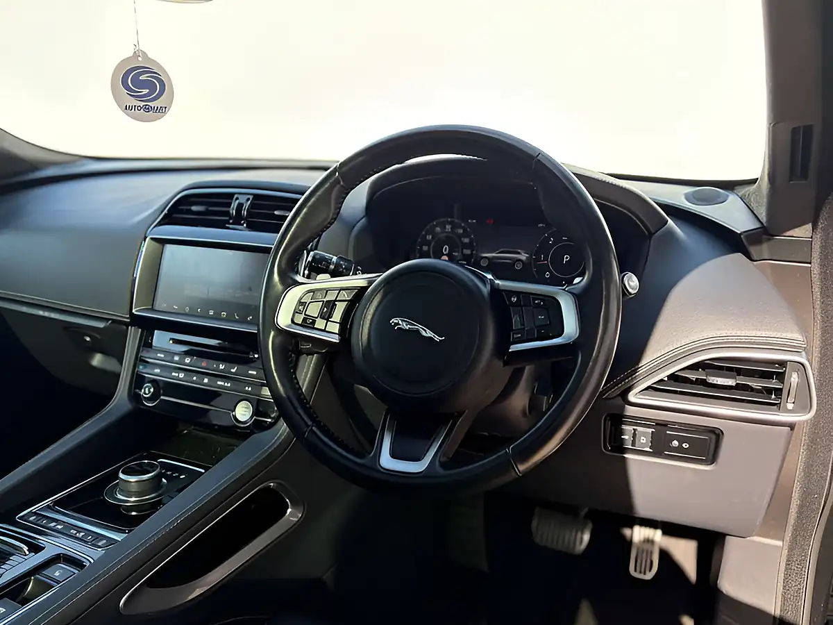 Used 2020 Jaguar F-Pace Chequered Flag Santorini Black - Interior and Exterior details 17