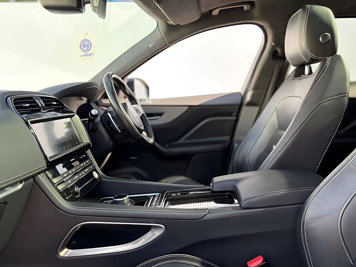 Used 2020 Jaguar F-Pace Chequered Flag Santorini Black - Interior and Exterior details 20
