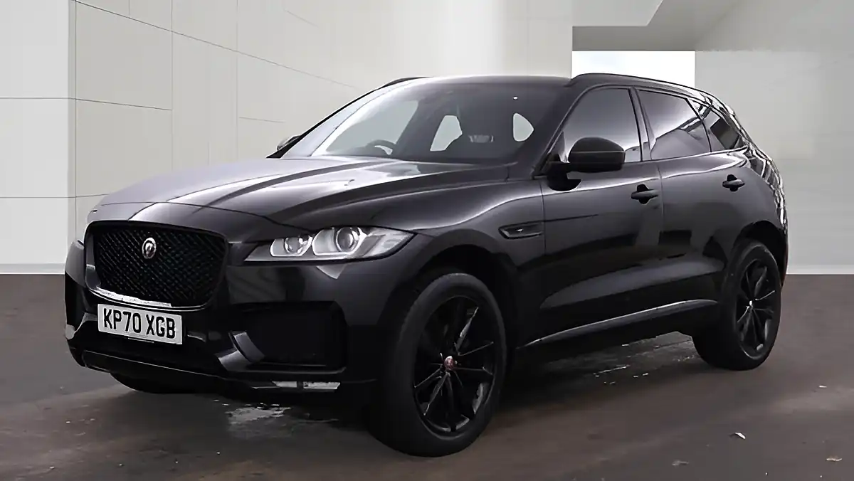 Used 2020 Jaguar F-Pace Chequered Flag Santorini Black - Interior and Exterior details 7
