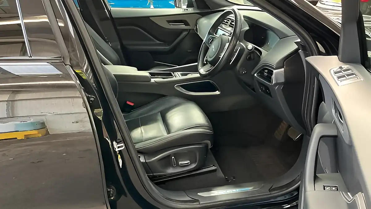Used 2020 Jaguar F-Pace Chequered Flag Santorini Black - Interior and Exterior details 9