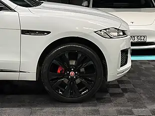 Used 2020 Jaguar F-Pace Chequered Flag White - Interior and Exterior details 12