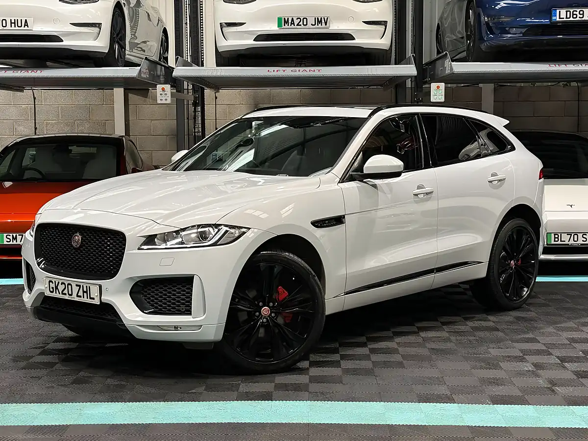 Used 2020 Jaguar F-Pace Chequered Flag White - Interior and Exterior details 4