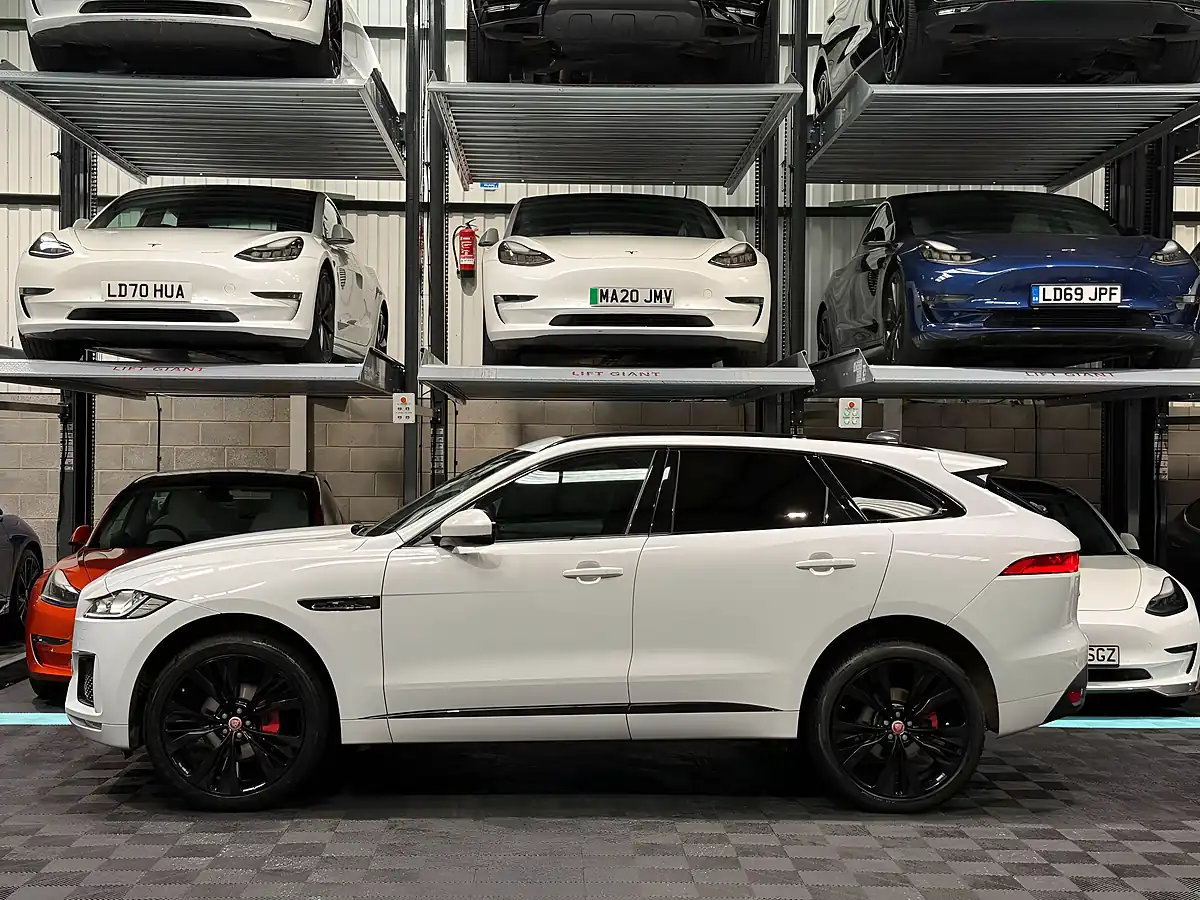 Used 2020 Jaguar F-Pace Chequered Flag White - Interior and Exterior details 5