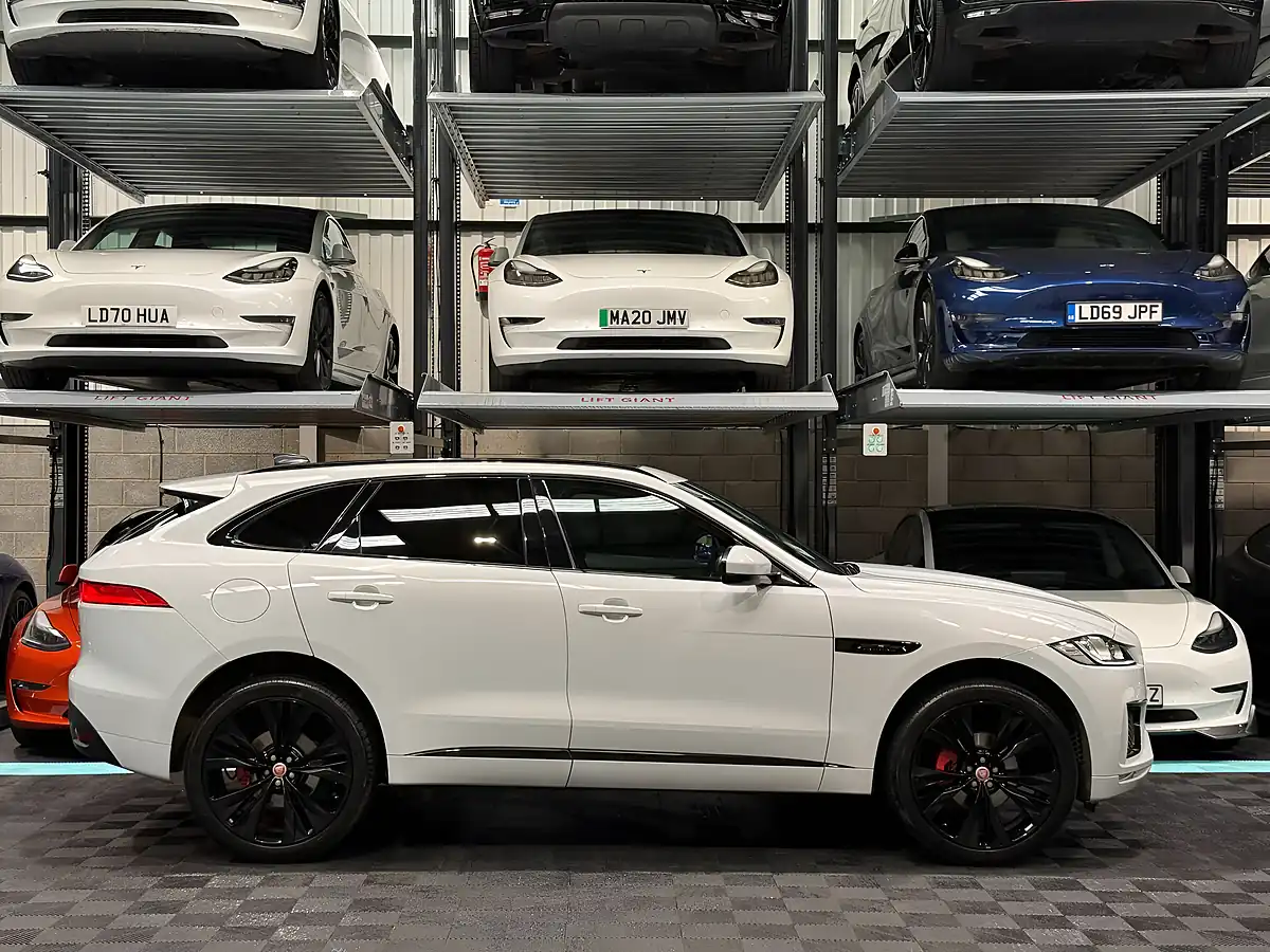 Used 2020 Jaguar F-Pace Chequered Flag White - Interior and Exterior details 9