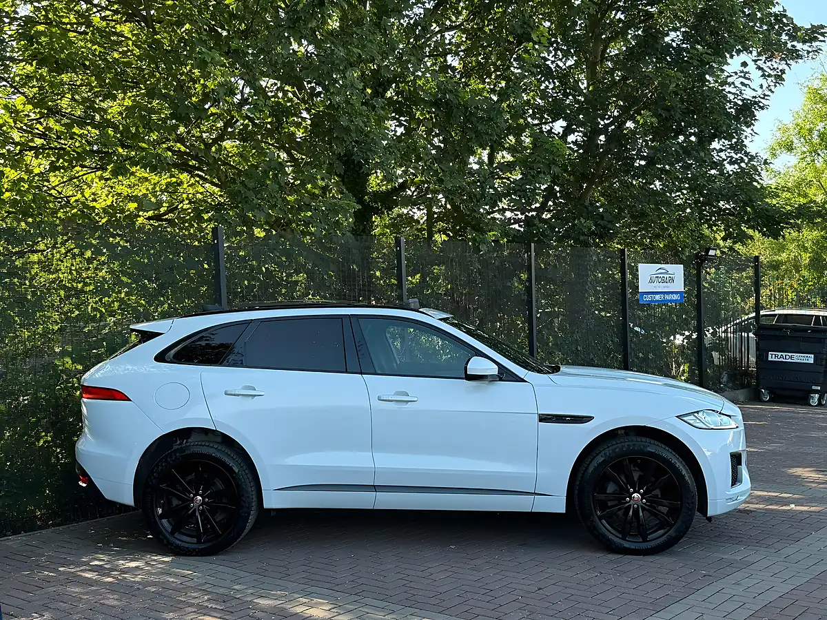 Used 2020 Jaguar F-Pace Chequered Flag White - Interior and Exterior details 10