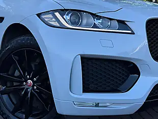 Used 2020 Jaguar F-Pace Chequered Flag White - Interior and Exterior details 11