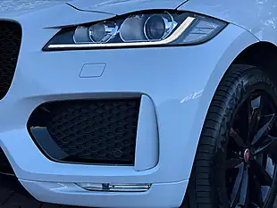 Used 2020 Jaguar F-Pace Chequered Flag White - Interior and Exterior details 12