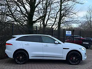 Used 2020 Jaguar F-Pace Chequered Flag White - Interior and Exterior details 10