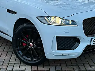 Used 2020 Jaguar F-Pace Chequered Flag White - Interior and Exterior details 11