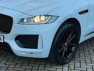 Used 2020 Jaguar F-Pace Chequered Flag White - Interior and Exterior details 12