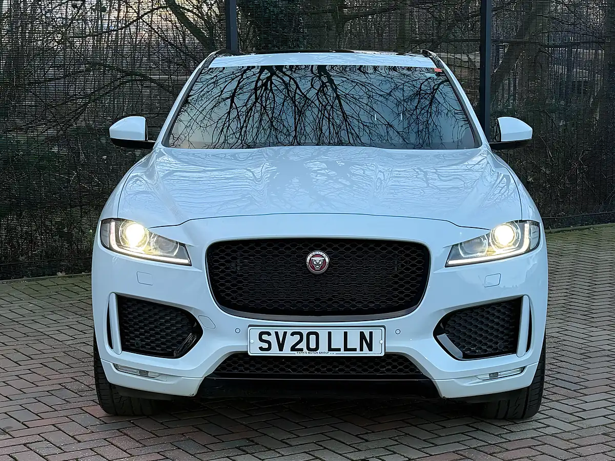 Used 2020 Jaguar F-Pace Chequered Flag White - Interior and Exterior details 4