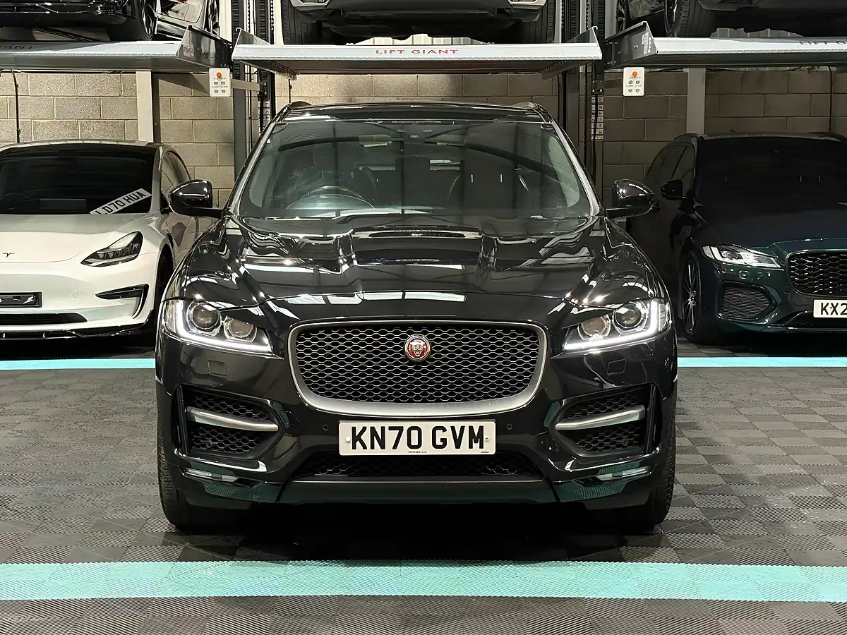 Used 2020 Jaguar F-Pace R-Sport Black - Interior and Exterior details 4