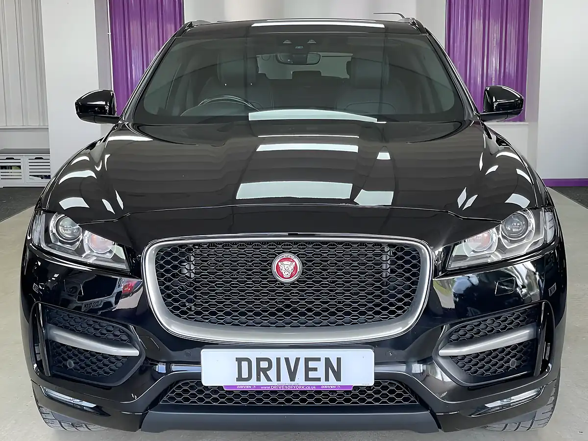 Used 2020 Jaguar F-Pace R-Sport Black - Interior and Exterior details 4