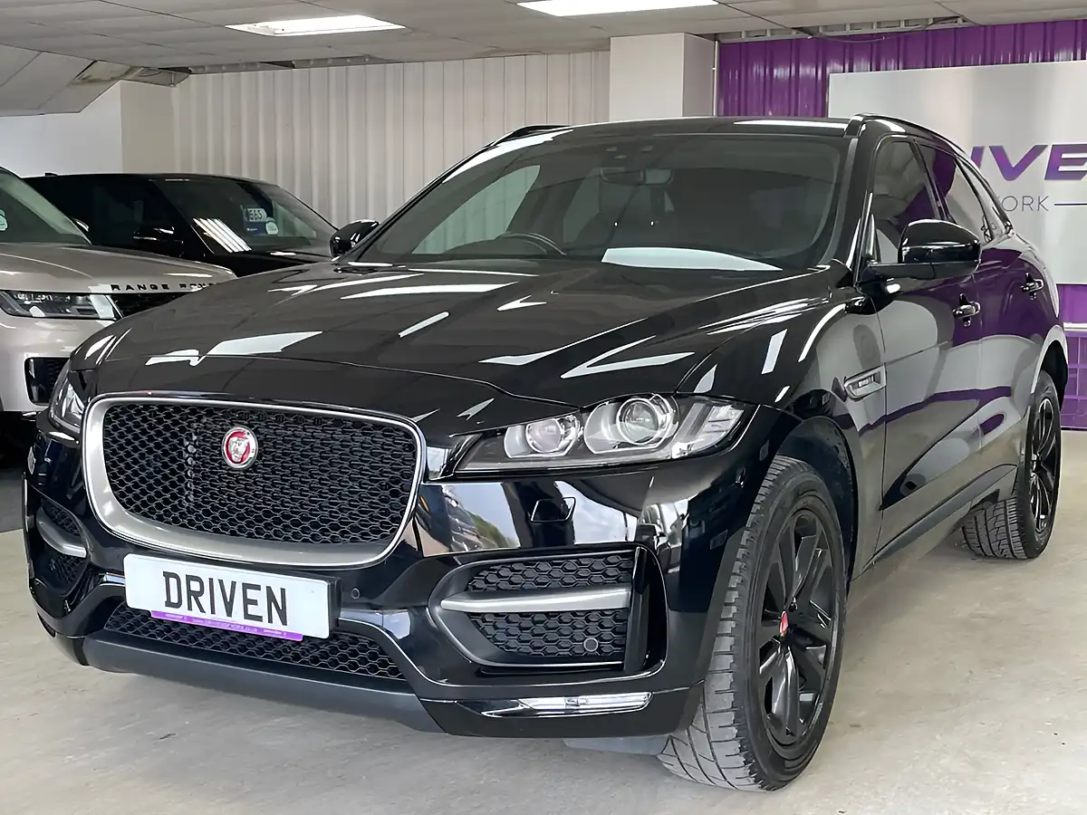 Used 2020 Jaguar F-Pace R-Sport Black - Interior and Exterior details 5