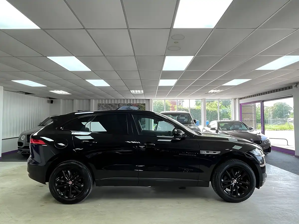 Used 2020 Jaguar F-Pace R-Sport Black - Interior and Exterior details 9