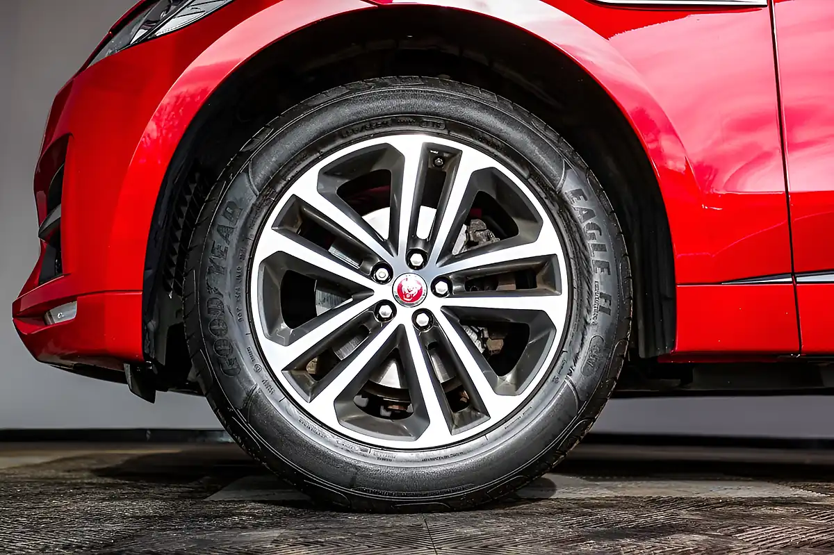 Used 2020 Jaguar F-Pace R-Sport Red - Interior and Exterior details 16
