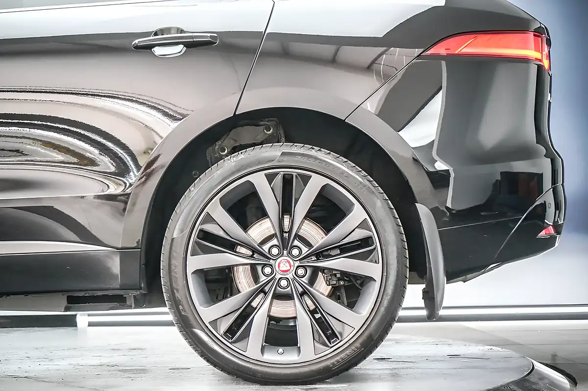 Used 2020 Jaguar F-Pace Sport Santorini Black - Interior and Exterior details 11
