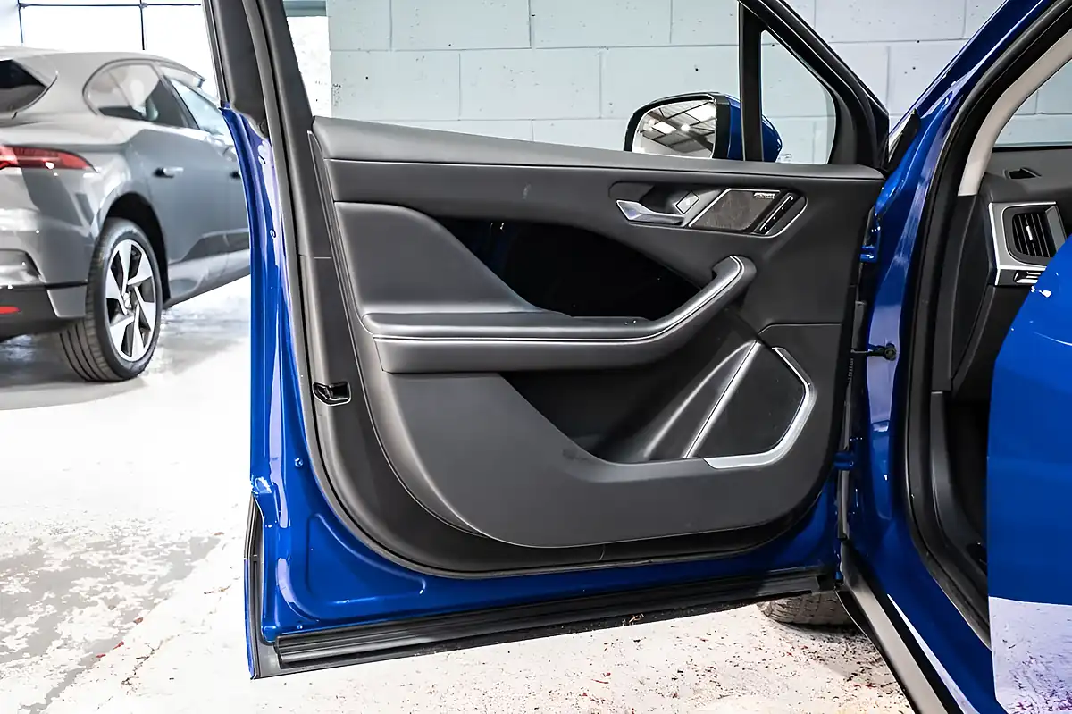 Used 2020 Jaguar I-Pace Hse Blue - Interior and Exterior details 12