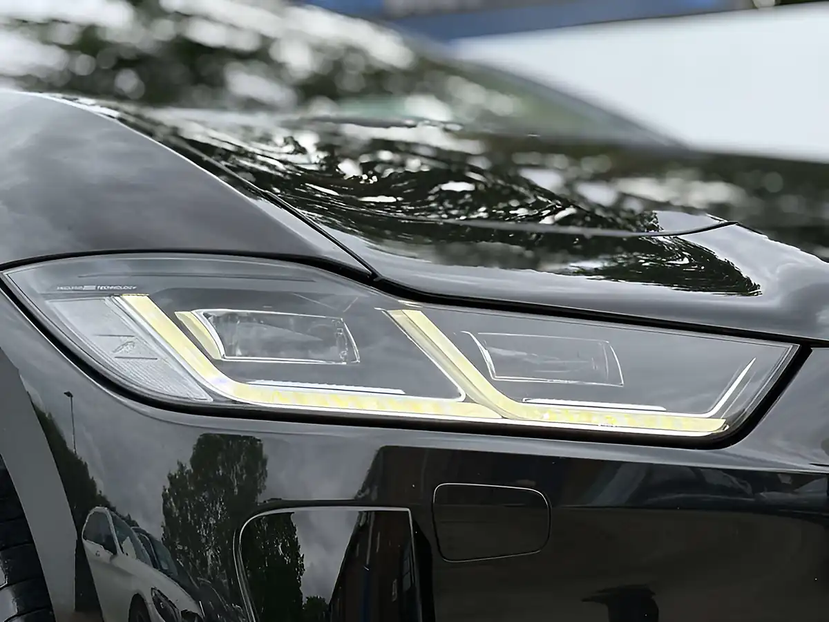 Used 2020 Jaguar I-Pace Hse Santorini Black - Interior and Exterior details 4