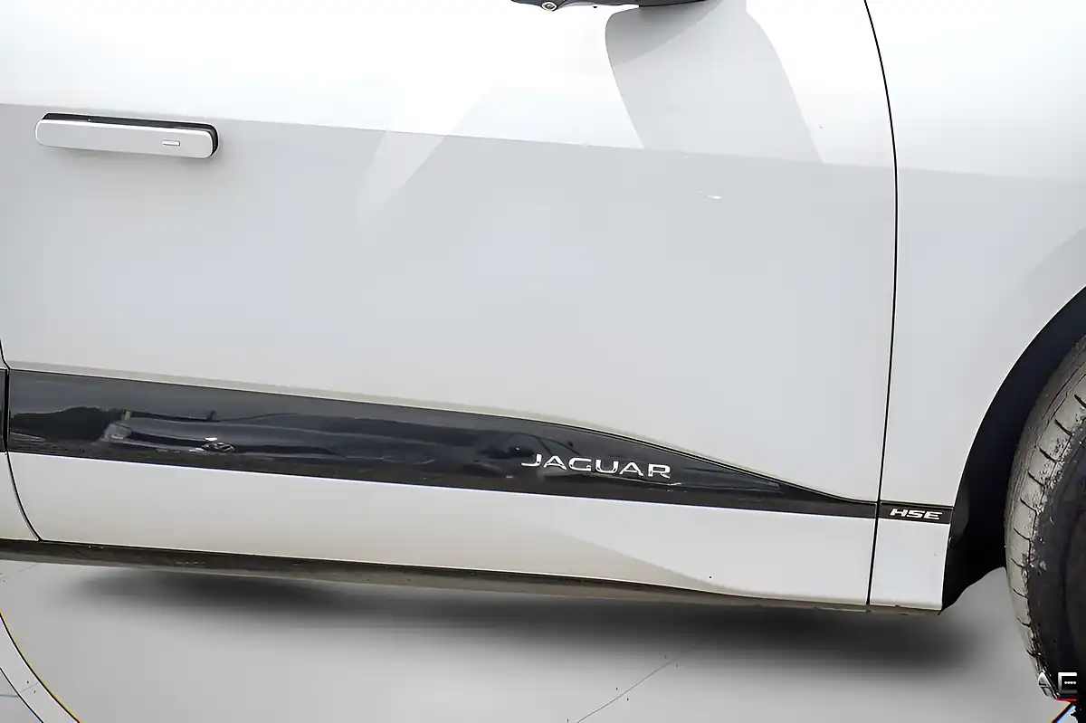 Used 2020 Jaguar I-Pace Hse White - Interior and Exterior details 12