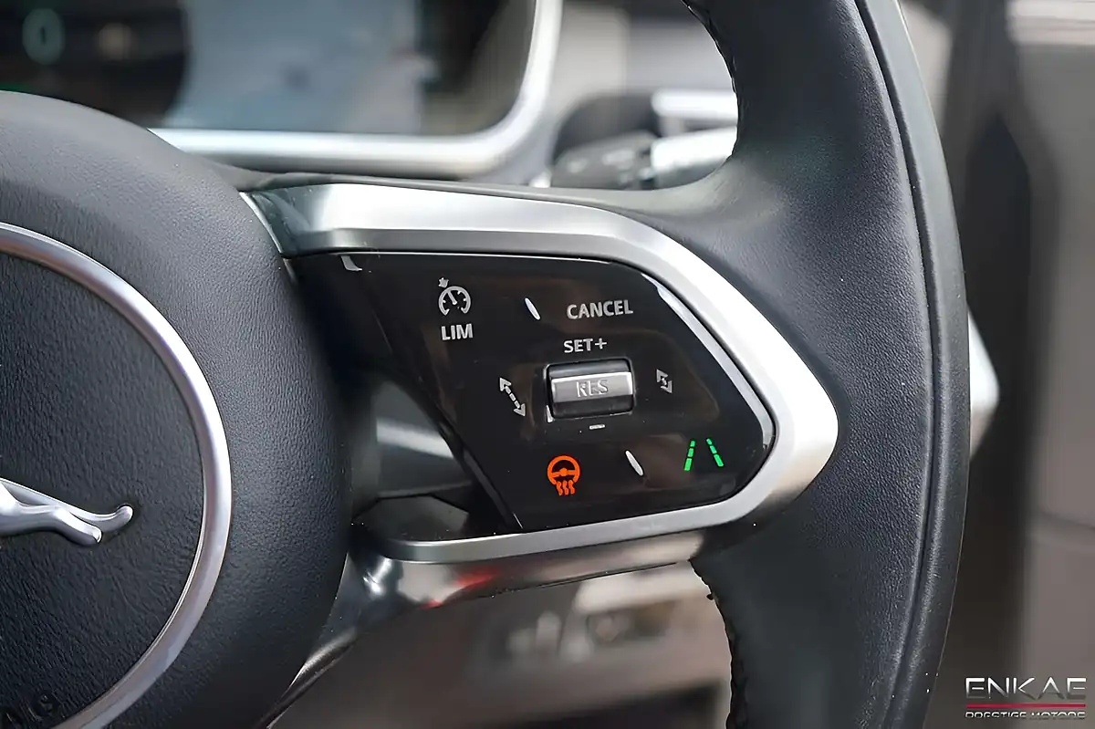 Used 2020 Jaguar I-Pace Hse White - Interior and Exterior details 18