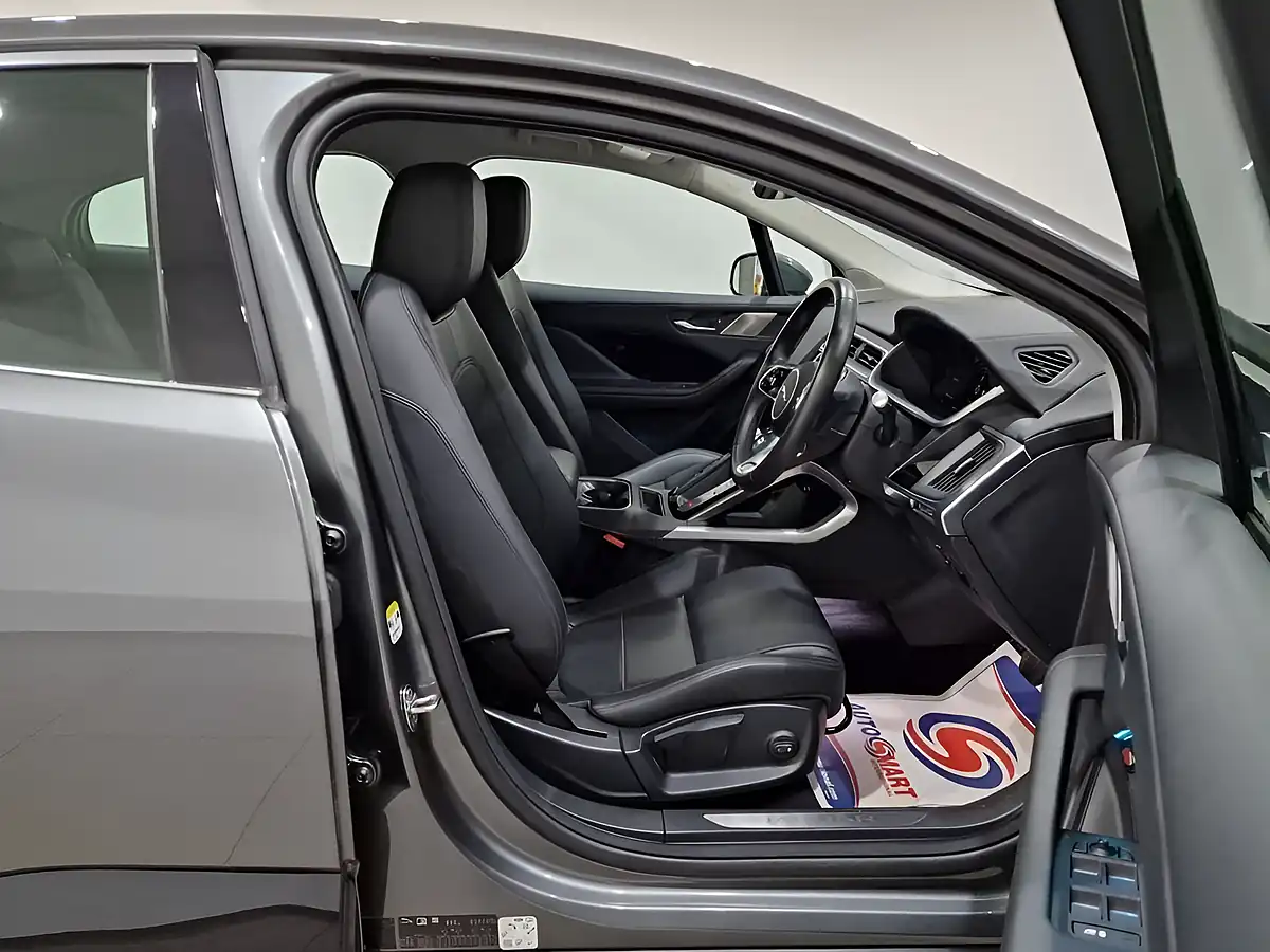 Used 2020 Jaguar I-Pace S Grey - Interior and Exterior details 9