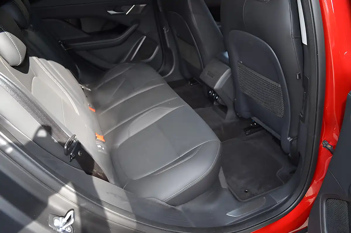 Used 2020 Jaguar I-Pace S Red - Interior and Exterior details 16