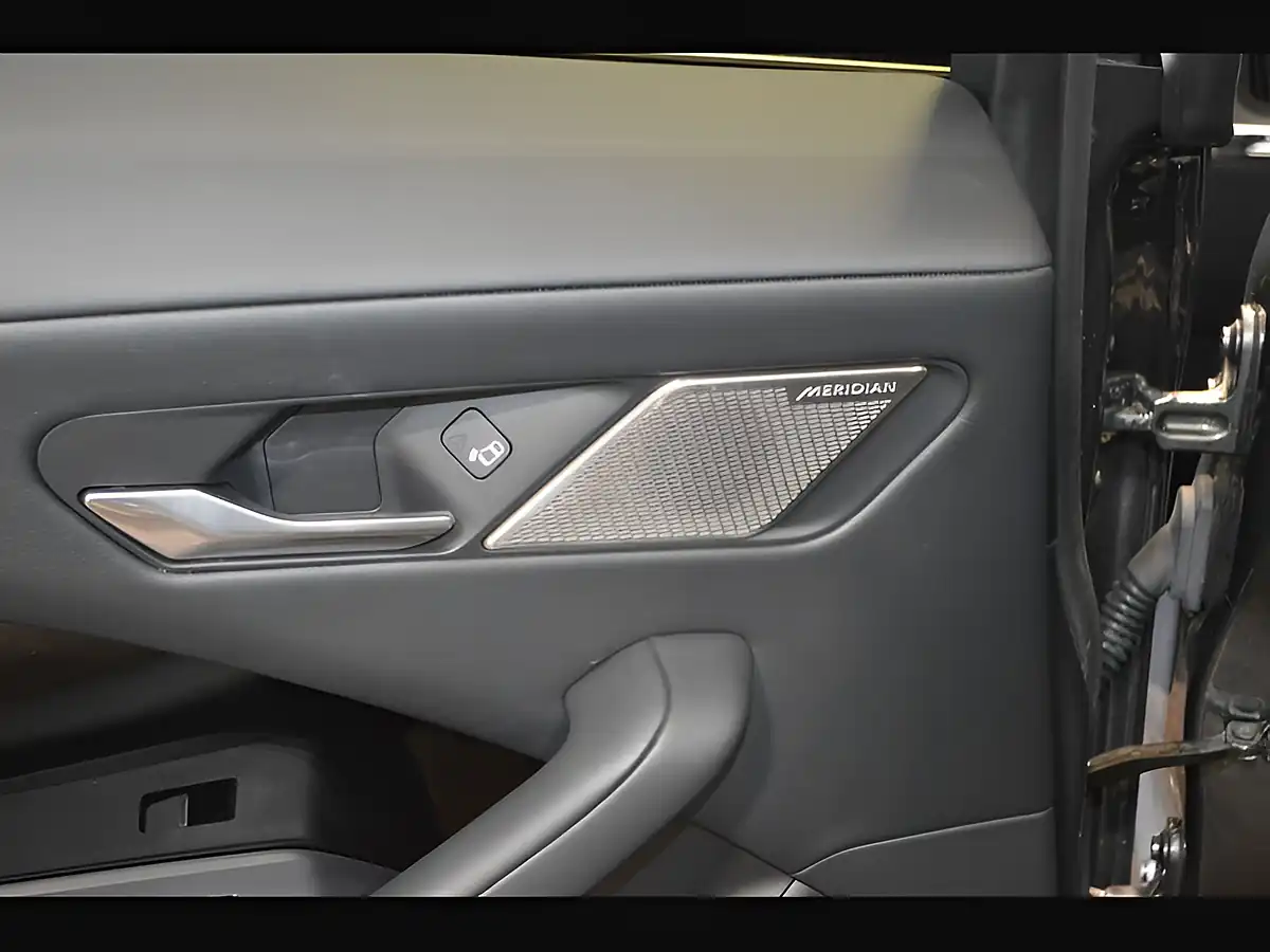 Used 2020 Jaguar I-Pace Se Corris Grey - Interior and Exterior details 14