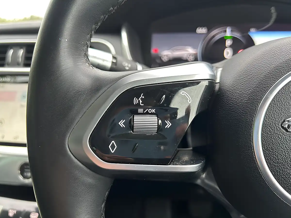 Used 2020 Jaguar I-Pace Se Grey - Interior and Exterior details 11