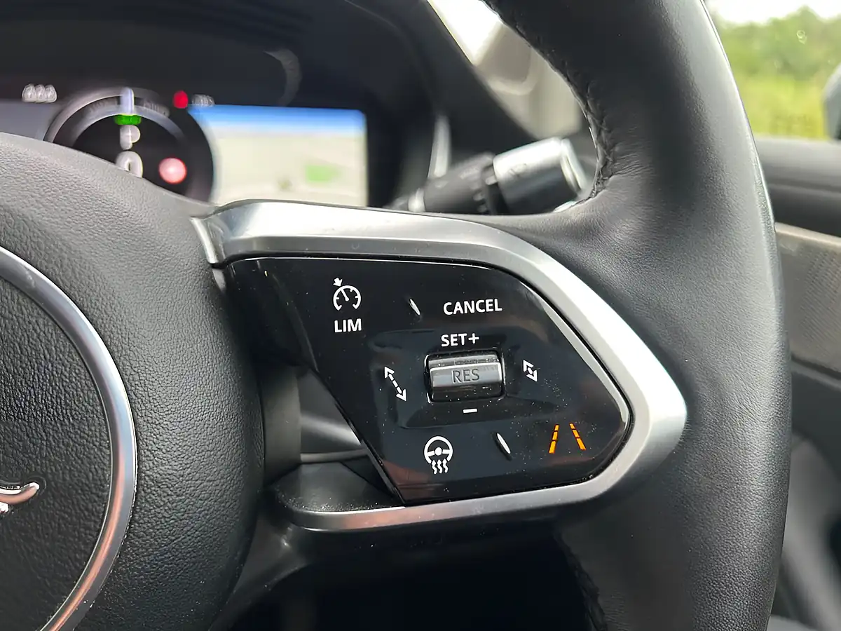 Used 2020 Jaguar I-Pace Se Grey - Interior and Exterior details 12