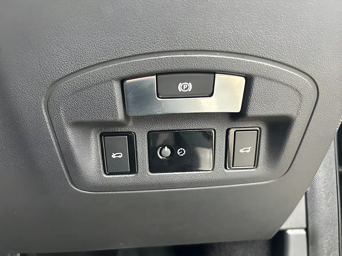Used 2020 Jaguar I-Pace Se Grey - Interior and Exterior details 16