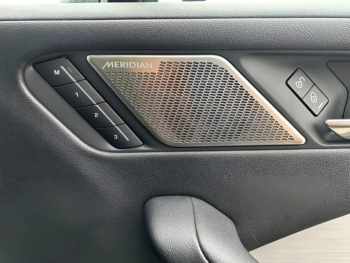 Used 2020 Jaguar I-Pace Se Grey - Interior and Exterior details 18