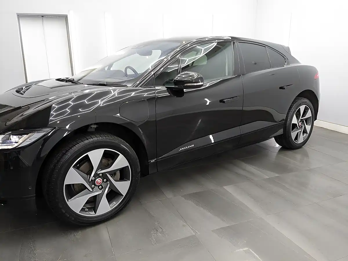 Used 2020 Jaguar I-Pace Se Santorini Black - Interior and Exterior details 3